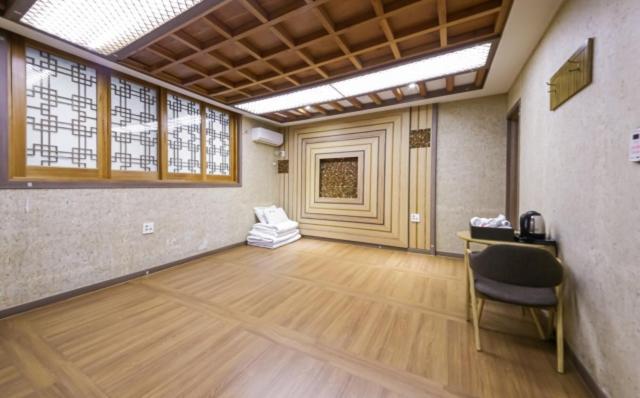 Jeonju Hanok Hotel Kung Exterior photo