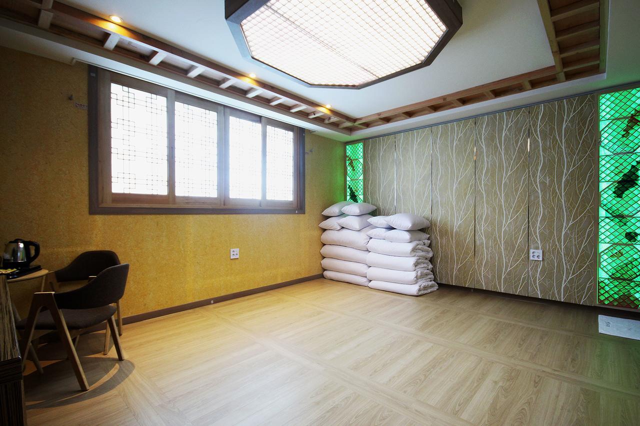 Jeonju Hanok Hotel Kung Exterior photo